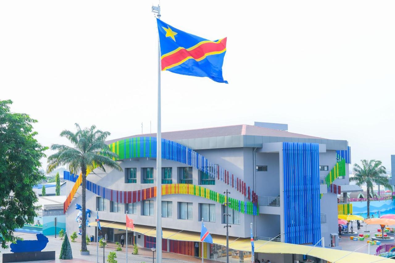 AQUA INN Hotel Kinshasa Buitenkant foto